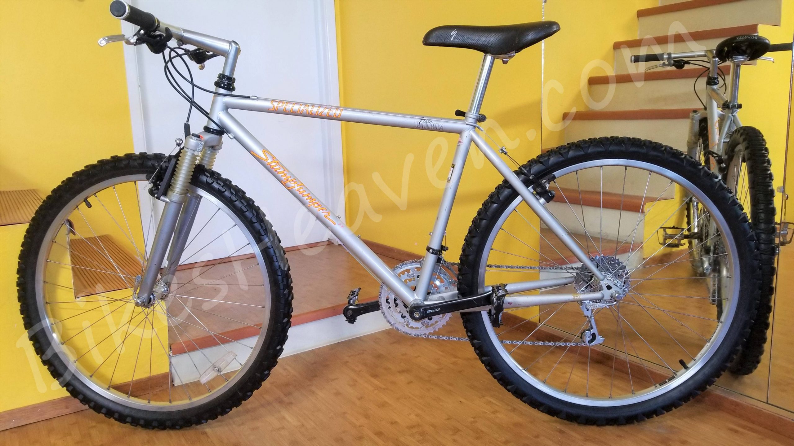 1993 Specialized Stumpjumper FS 18” silver - Bikes Heaven